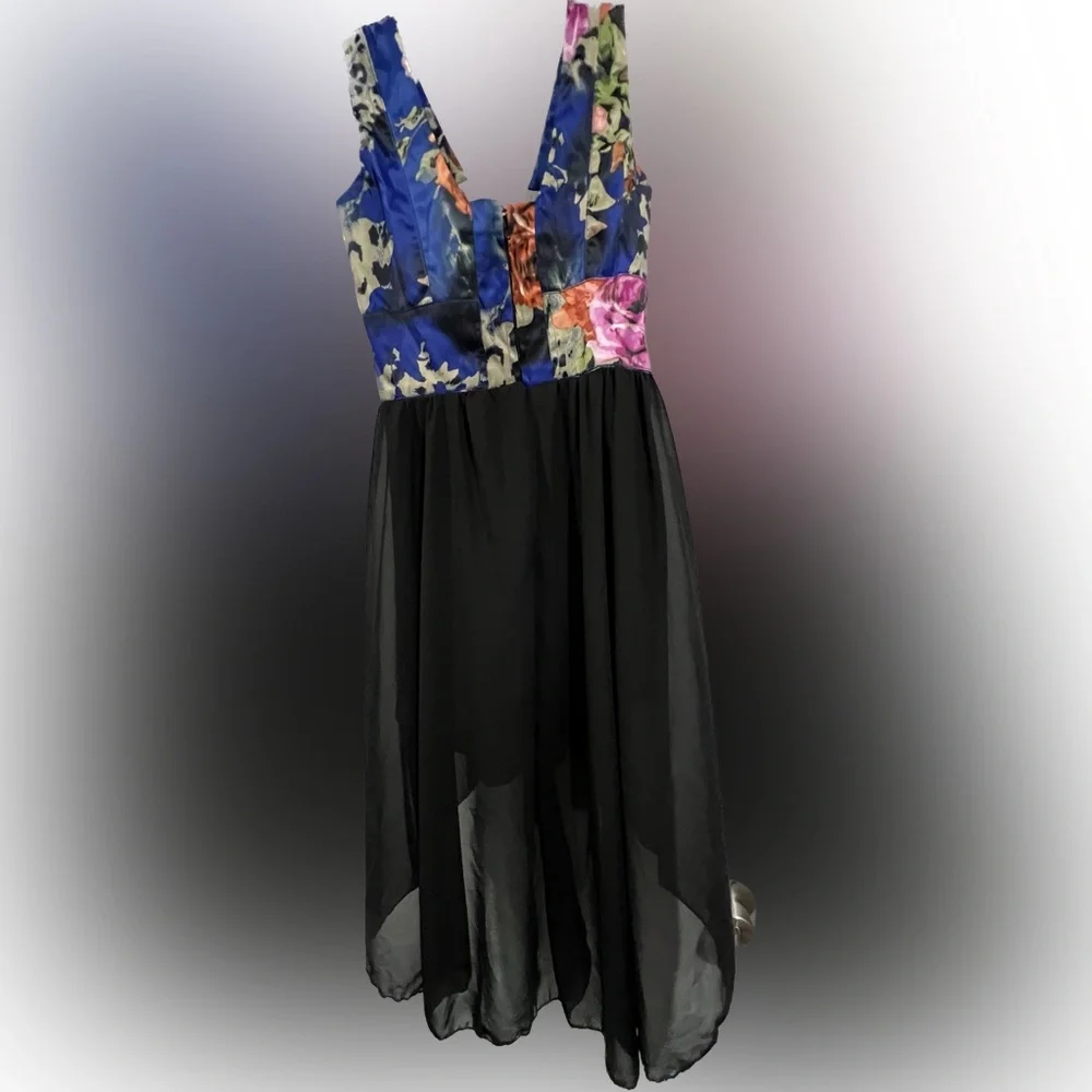 Beautiful, colorful evening dress! - Picture 2 of 10